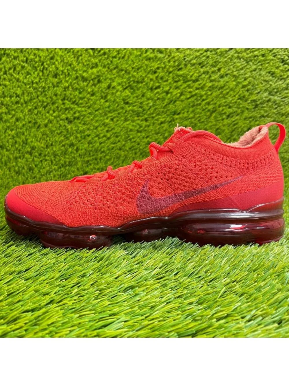 Nike Air VaporMax 2023 Flyknit Mens Size 9 Red Athletic Running Shoes Sneakers